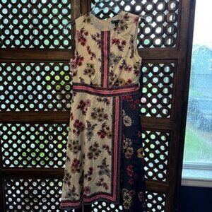 NWT Maggy London fit and flare Silky dress size 8 petite